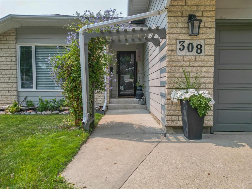 Property Photo: 308 27th Street MB R7B 2E8