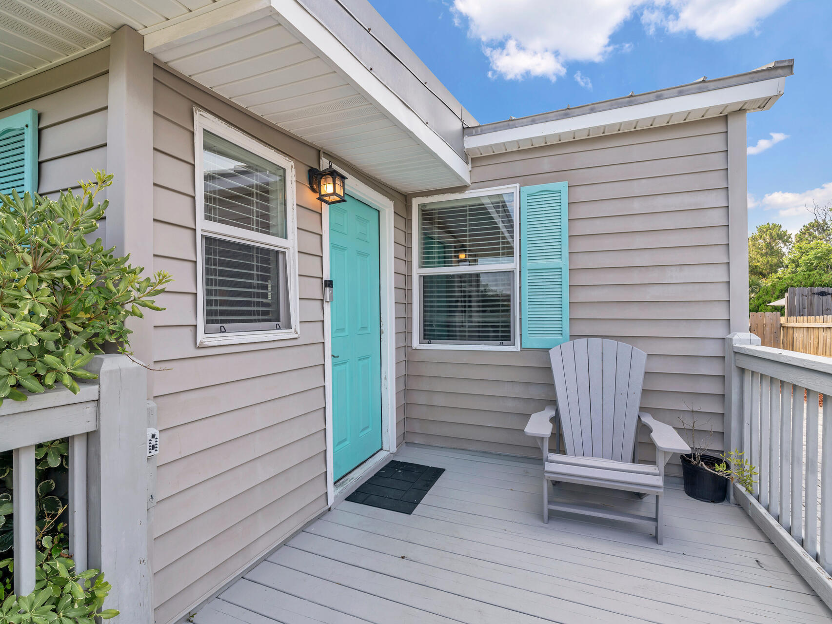 Property Photo: 125 Malaga Place FL 32413
