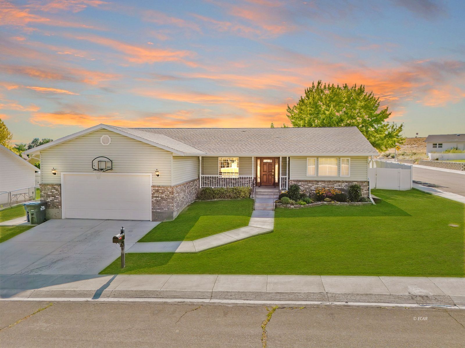 Property Photo:  1301 Dotta Drive  NV 89801 