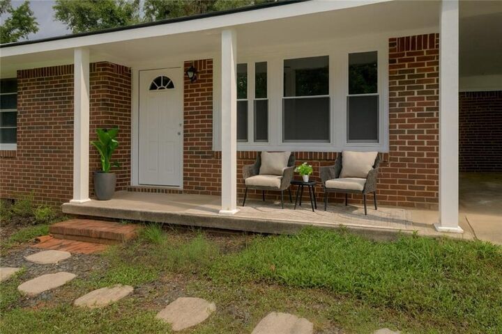 Property Photo: 882 Campbell Road GA 30014