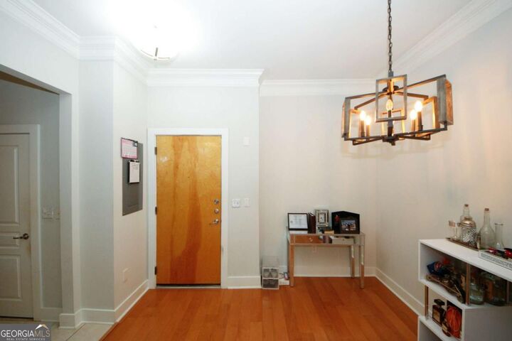 Property Photo: 799 Hammond Drive 116 GA 30328