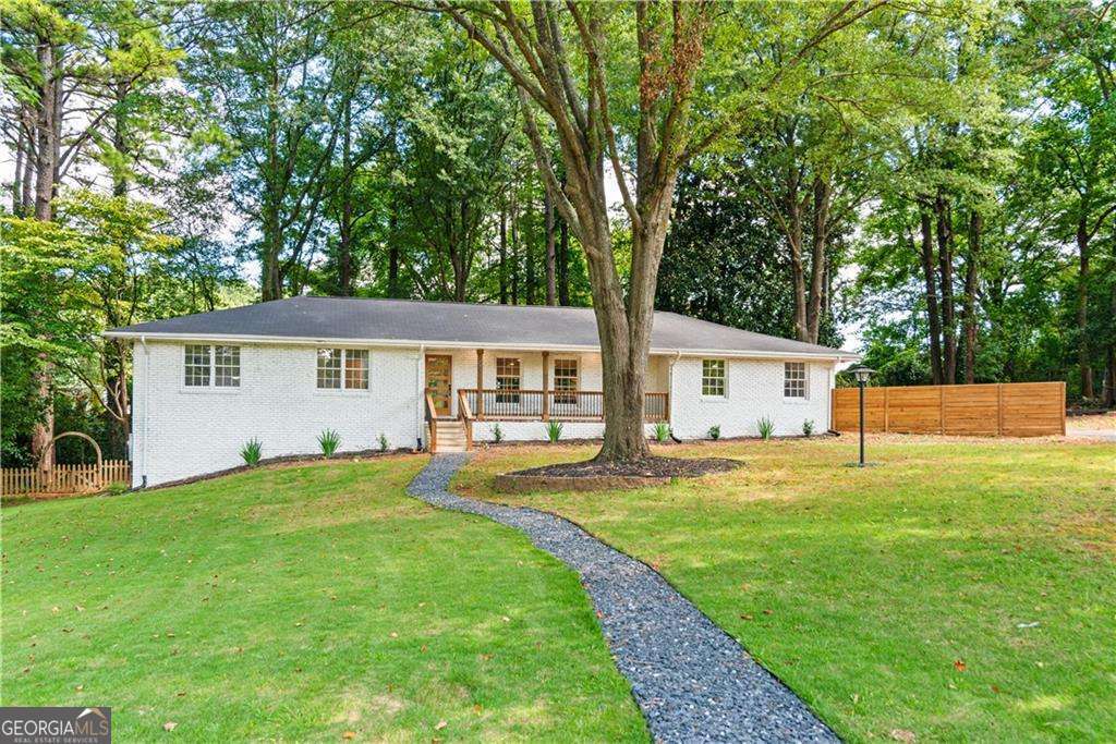 800 Kiowa Drive NE  Marietta GA 30060 photo