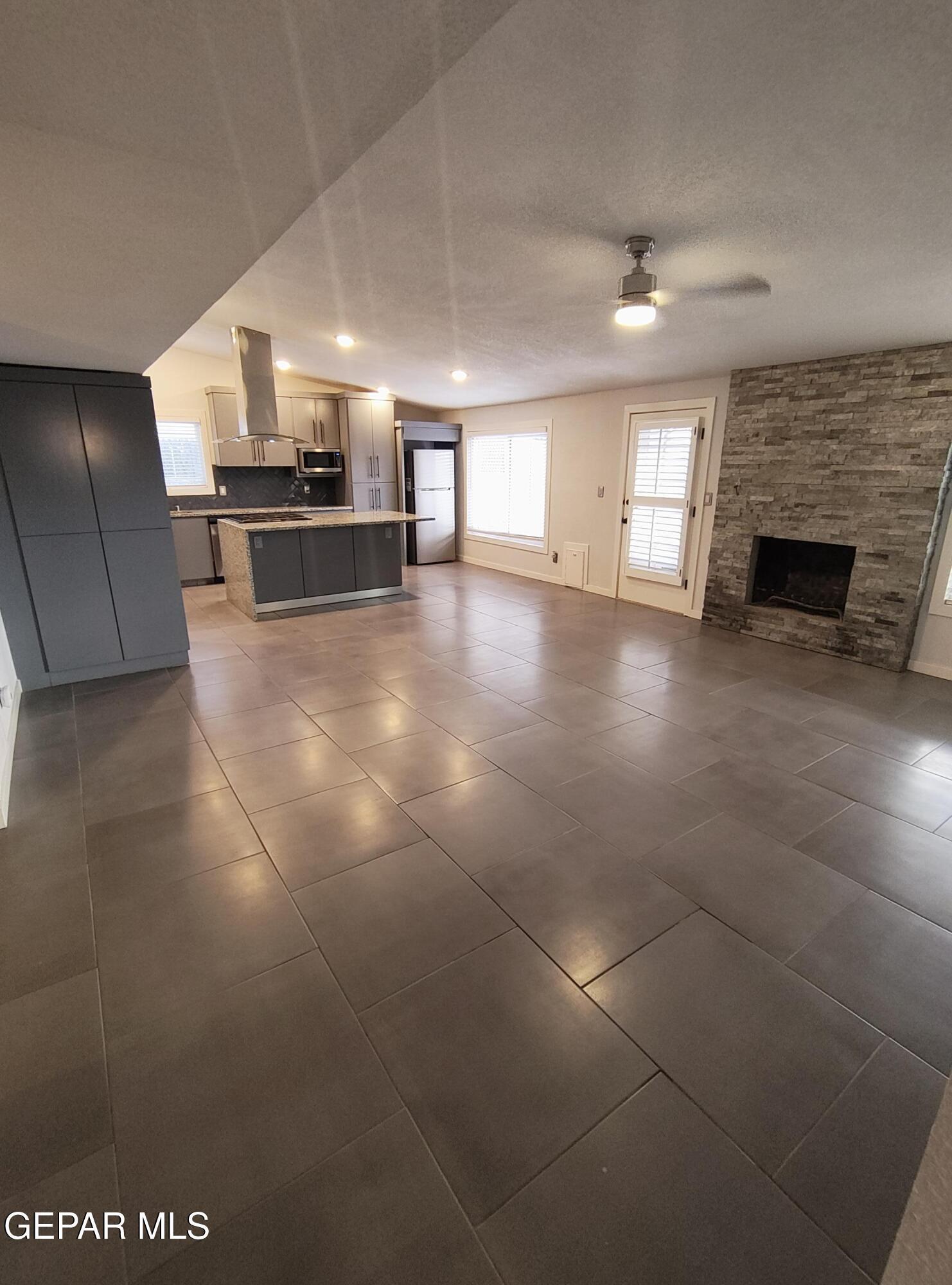 Property Photo: 3241 East Glen Dr TX 79936