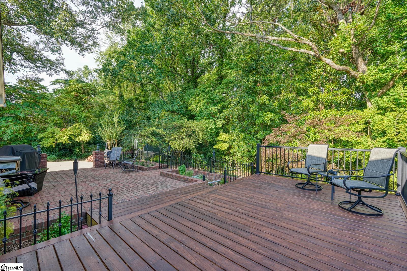 Property Photo: 302 Holly Drive SC 29601