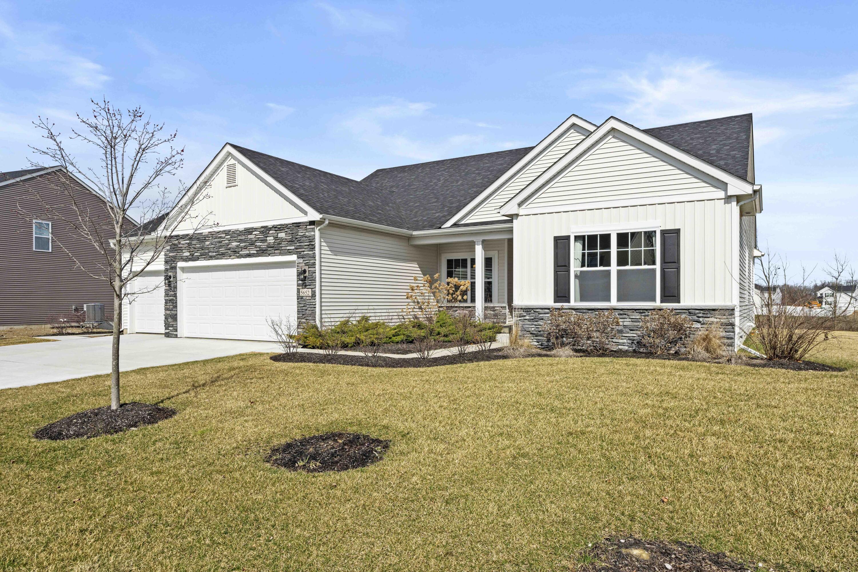 Property Photo:  5652 Burr Rdg Circle  IN 46307 