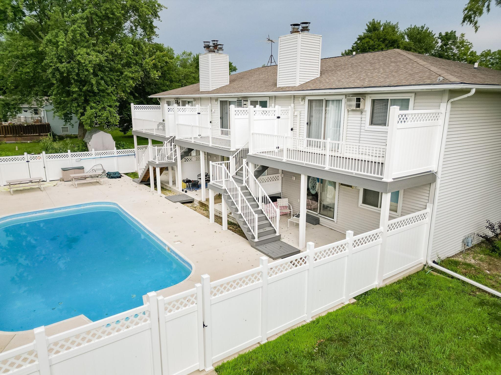 Property Photo:  217 NW 21st Street 10  IA 50677 