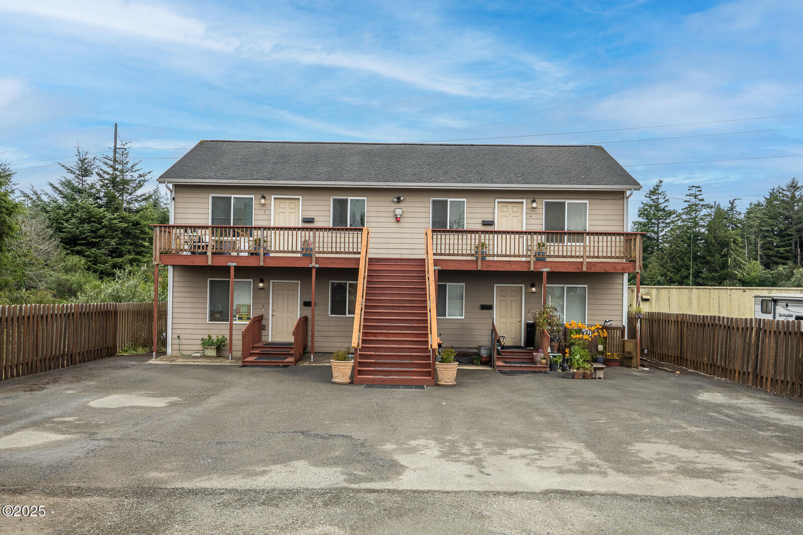 Property Photo: 64588 Cammann Road OR 97420