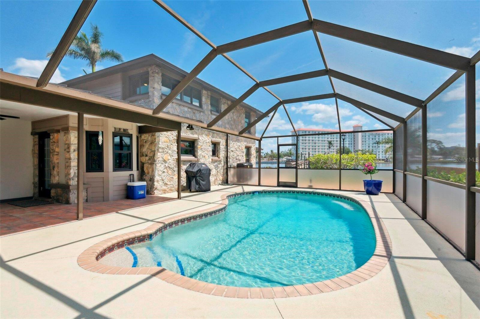 Property Photo: 1915 Riverview Boulevard FL 34205