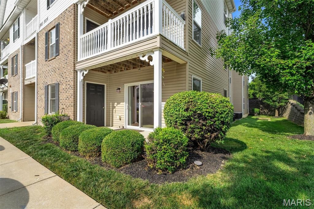 Property Photo:  1011 Saravalle Drive  MO 63376 