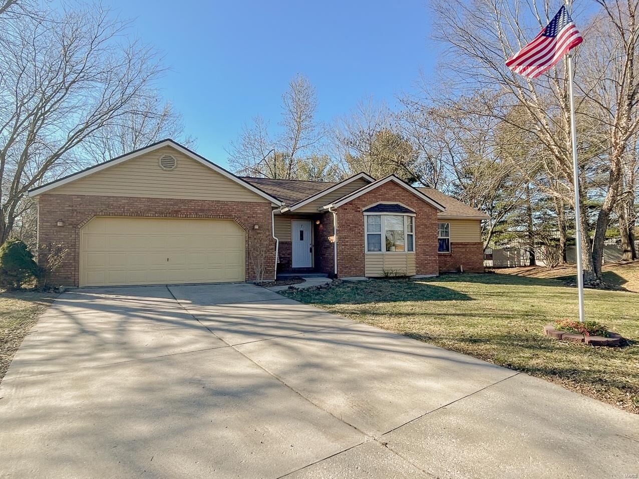 Property Photo:  7 Arlington Court  IL 62285