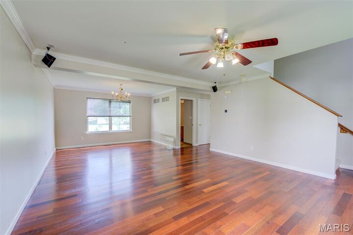 Property Photo:  7 Park City Court  MO 63368 