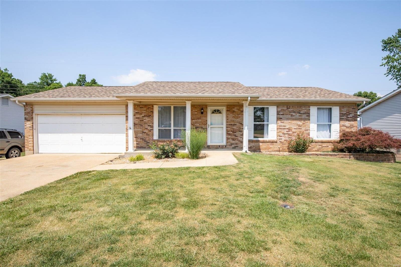 Property Photo: 329 Kenwood Drive MO 63640