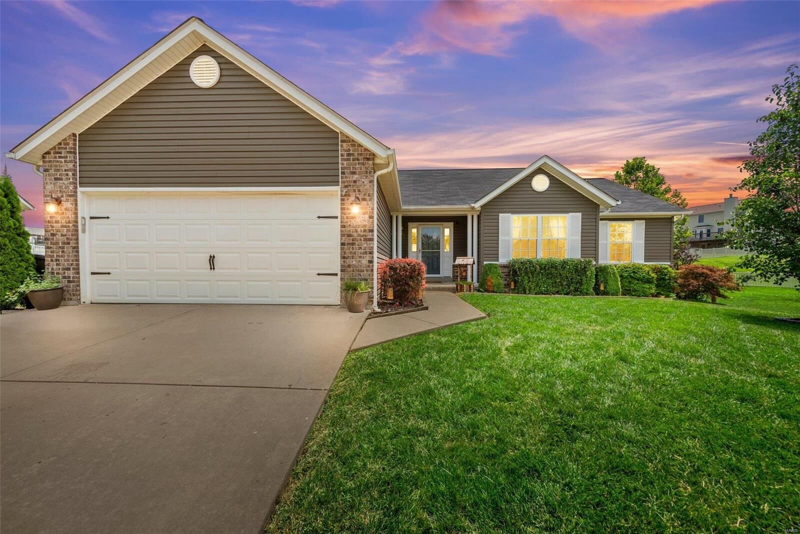 Property Photo:  319 Rockport Drive  MO 63379 