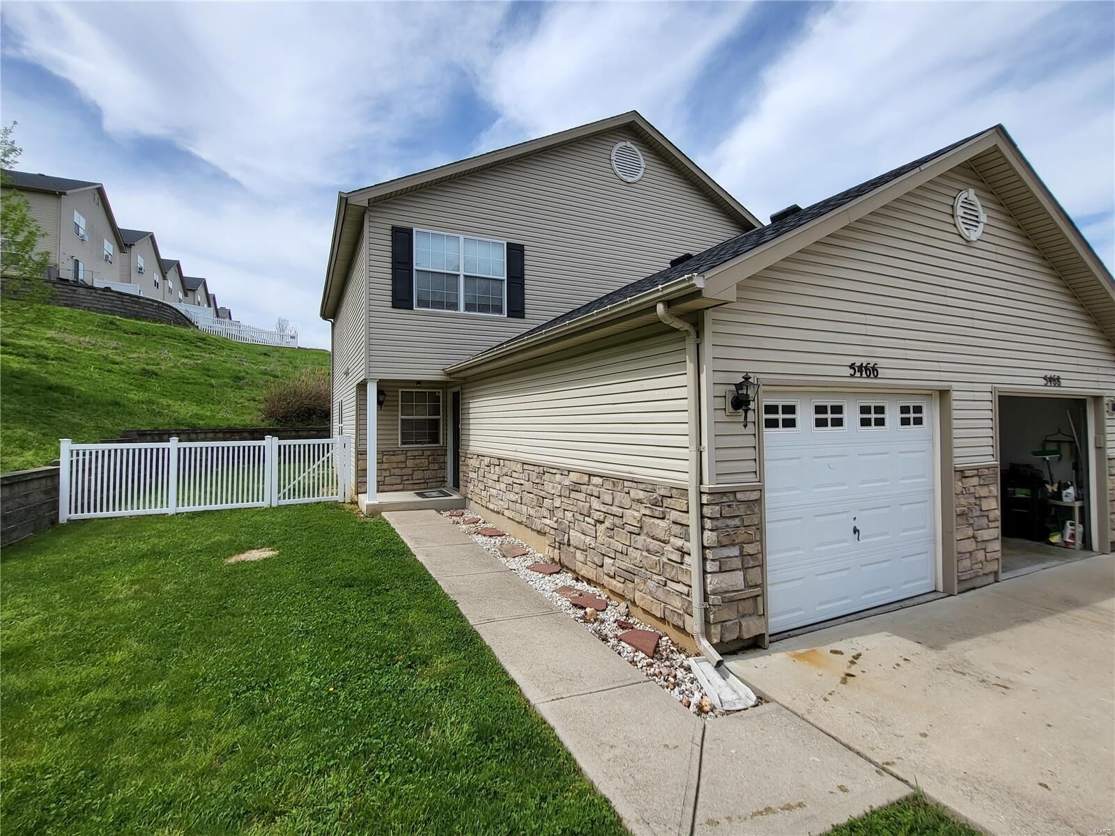 Property Photo: 5466 Lakewood Terrace MO 63052