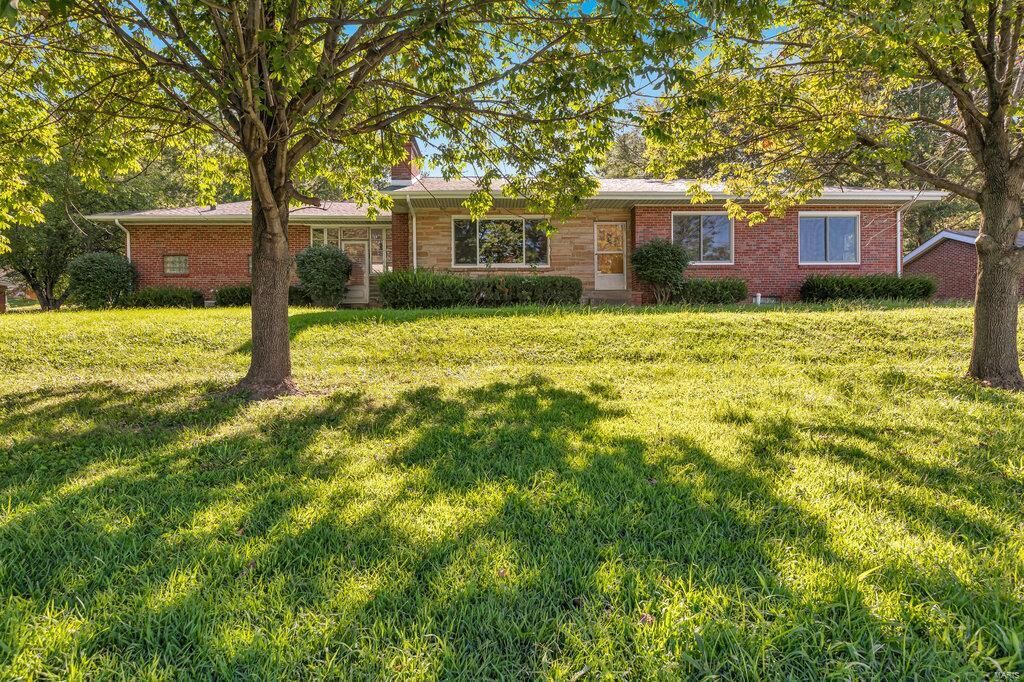 Property Photo:  617 Bridgeview Drive  IL 62236 
