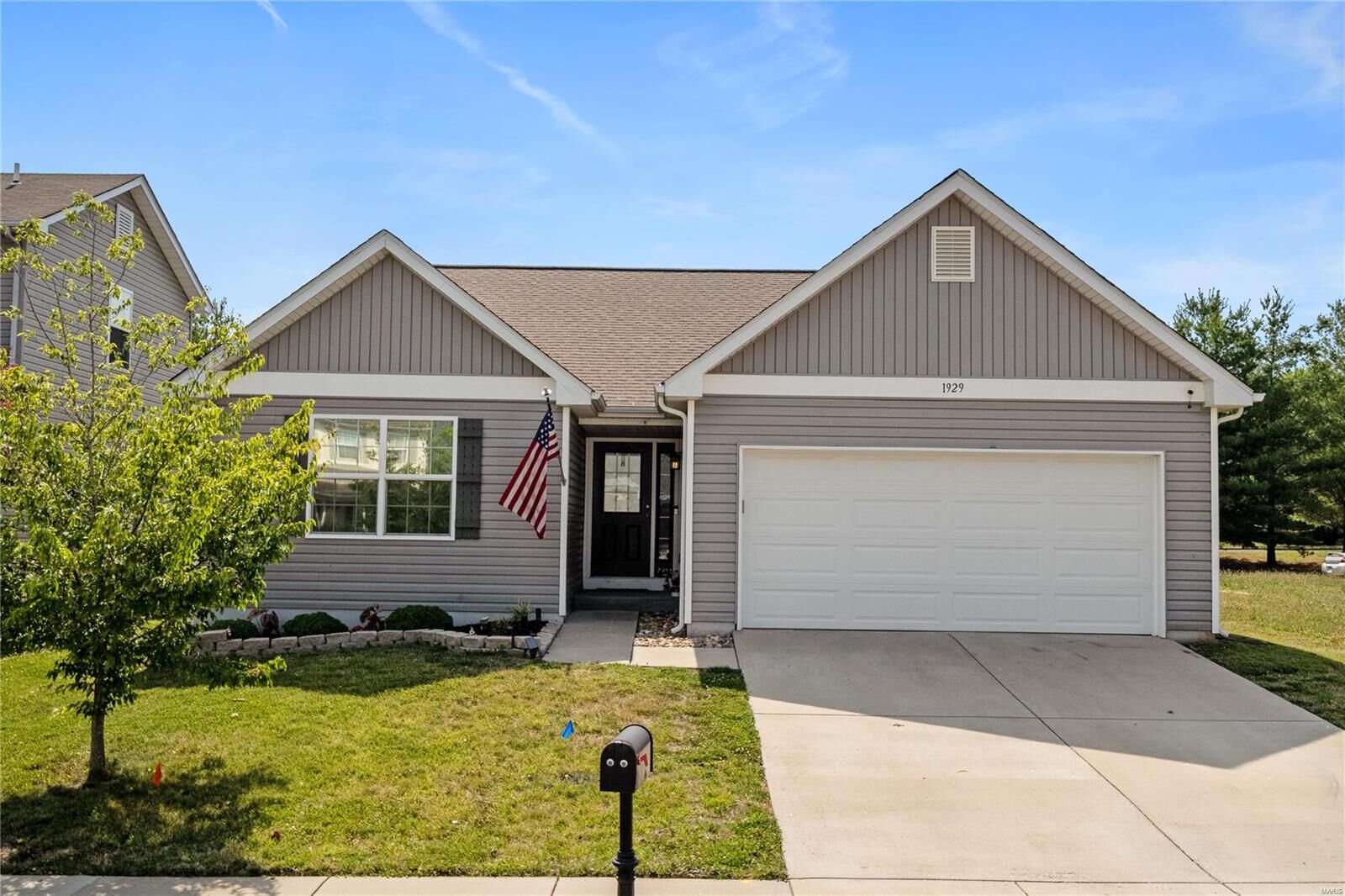 Property Photo: 1929 Plantation Lane IL 62220