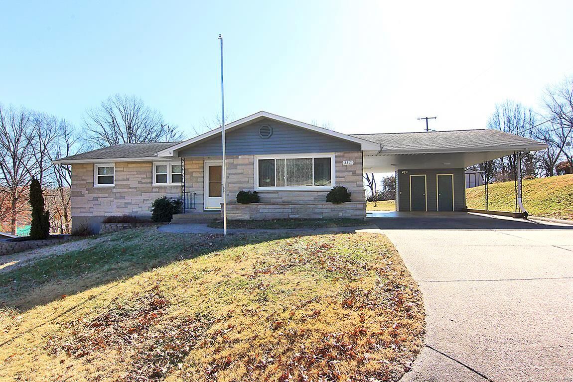 Property Photo: 2217 Brookwood Drive MO 63701