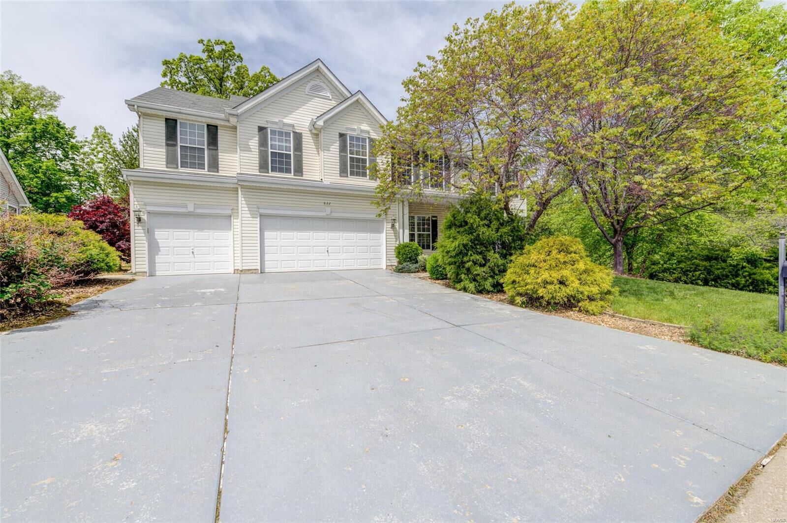 Property Photo:  622 Autumnwood Forest Drive  MO 63367 