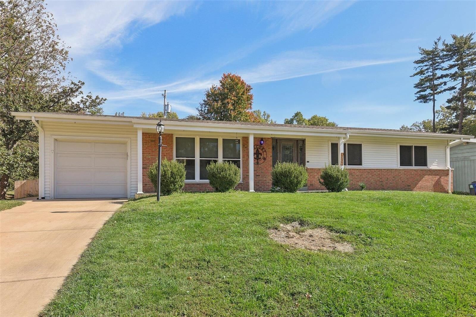 Property Photo: 1308 Susanaire Circle MO 63146