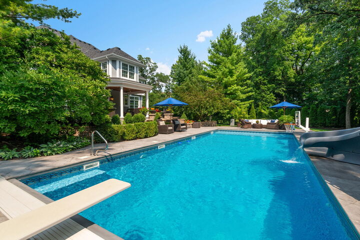 Property Photo: 203 Wrenwood Circle IL 60124