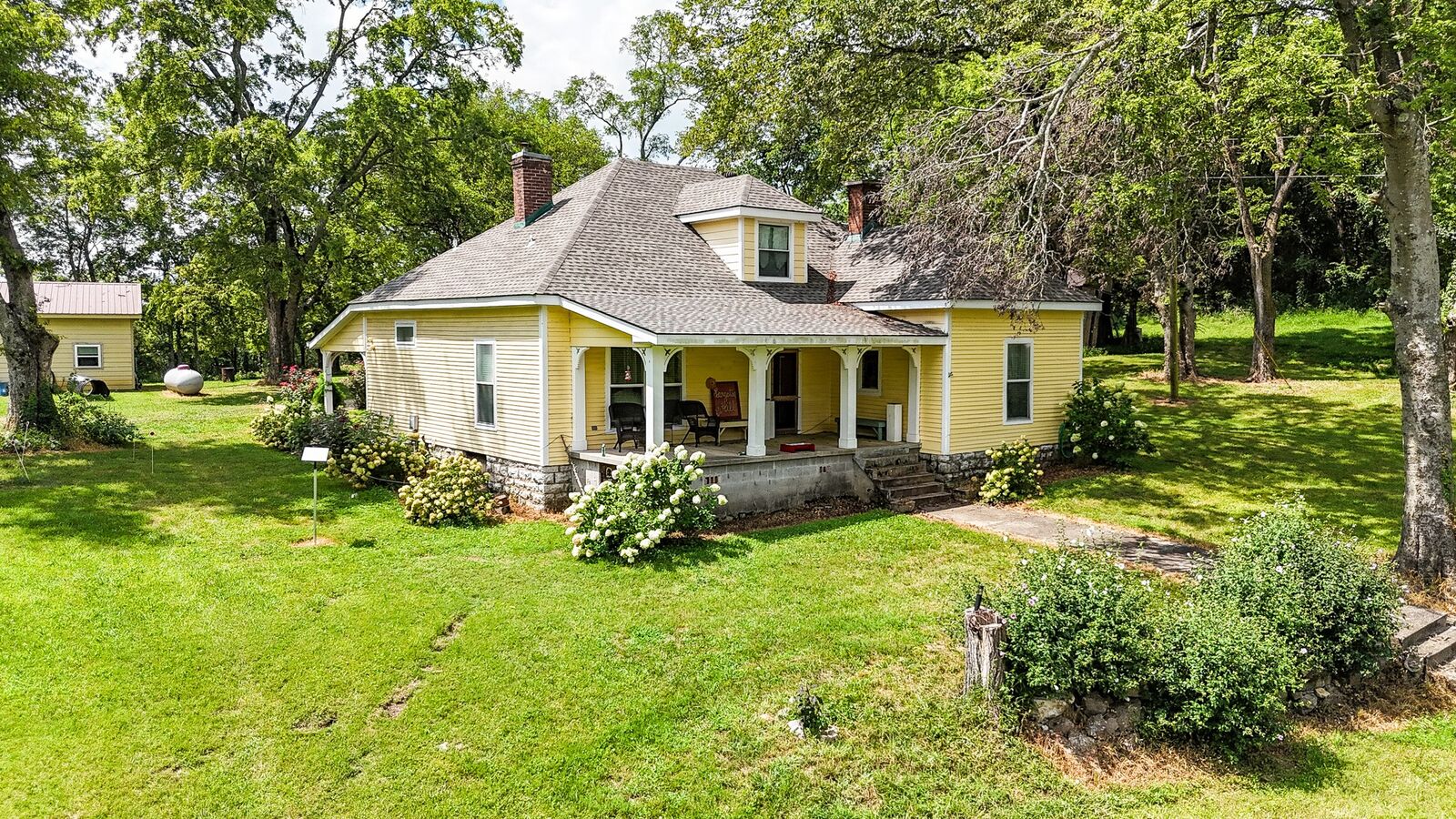 Property Photo:  2640 Highway 82 E  TN 37020 