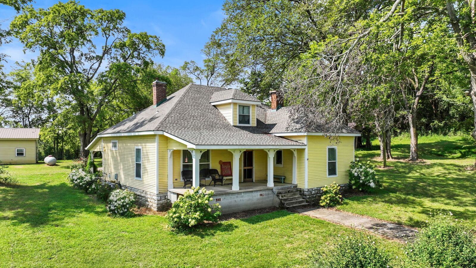 Property Photo:  2640 Highway 82 E  TN 37020 