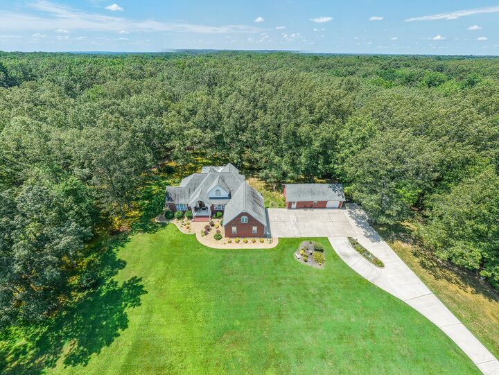 Property Photo:  92 Bentridge Rd  TN 37355 