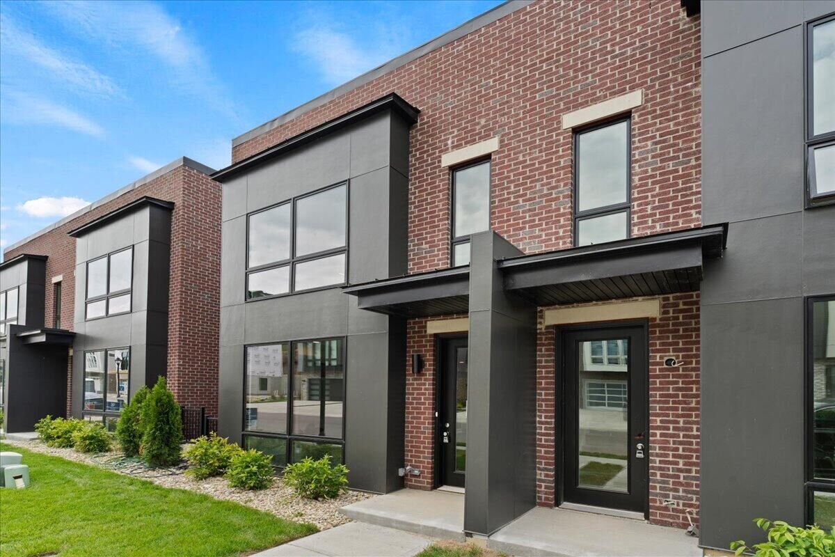 Property Photo:  105 W 13th Street  KY 41071 