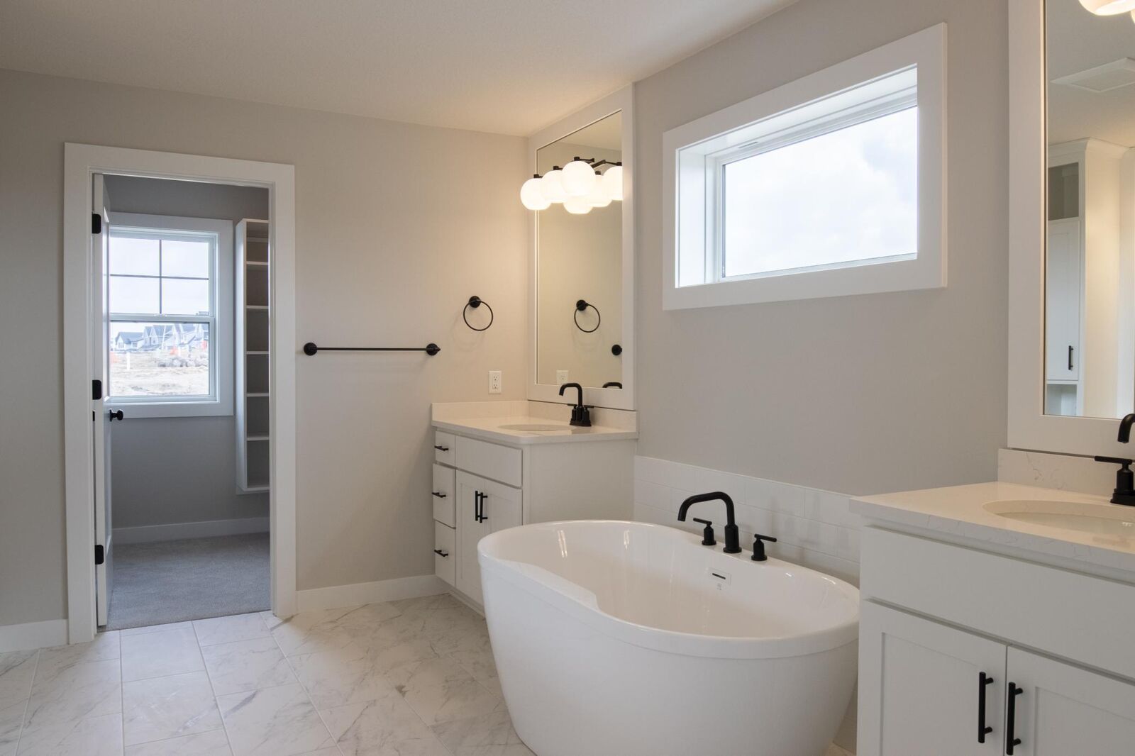 Property Photo: 5527 Scenic Loop Run MN 55386