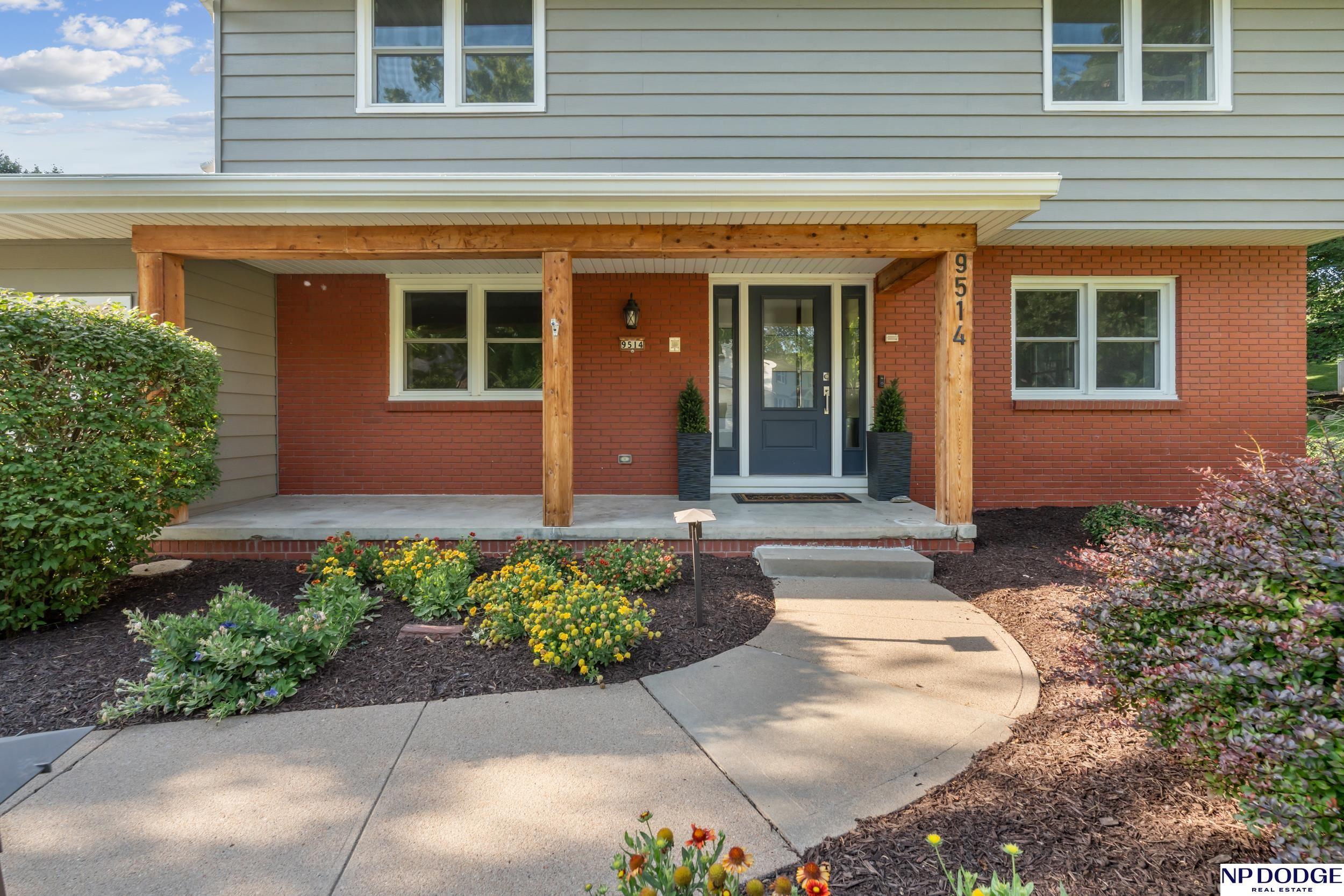 Property Photo: 9514 Grover Street NE 68124