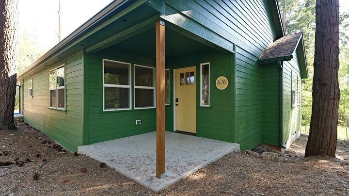 Property Photo: 769 Mather Road OR 97536