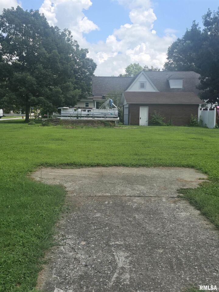 Property Photo:  601 Market Street  IL 62959 
