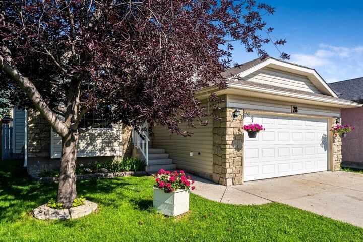 Property Photo: 28 High Ridge Crescent NW AB T1V 1X7
