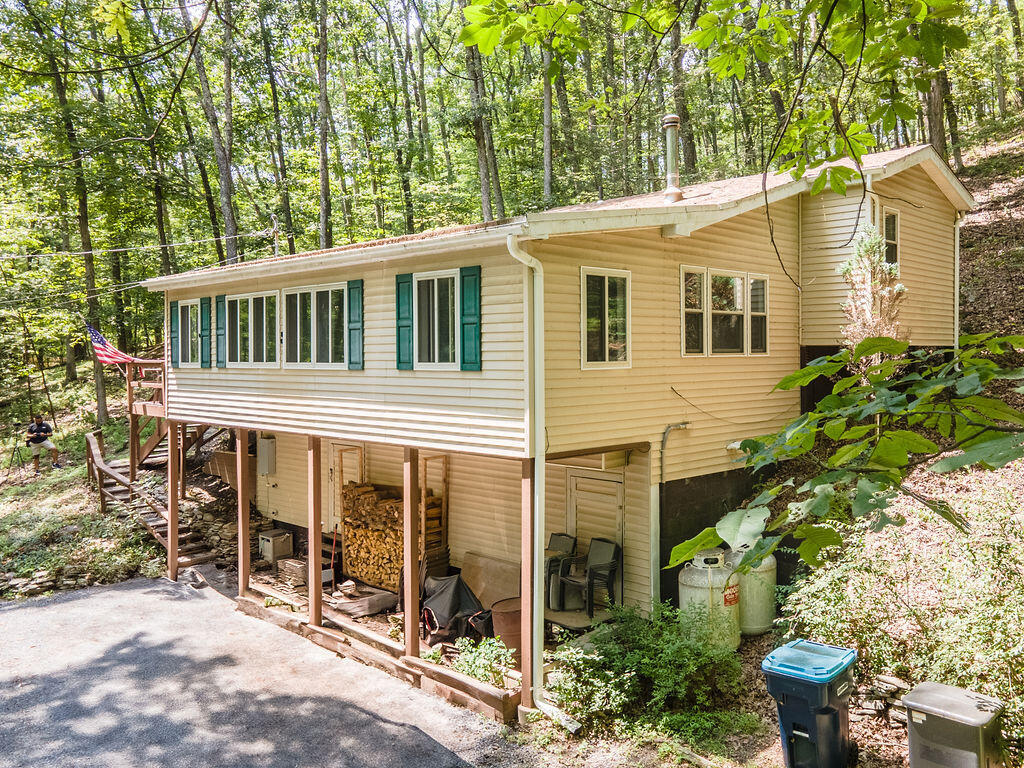Property Photo: 243 R Own Road PA 18302