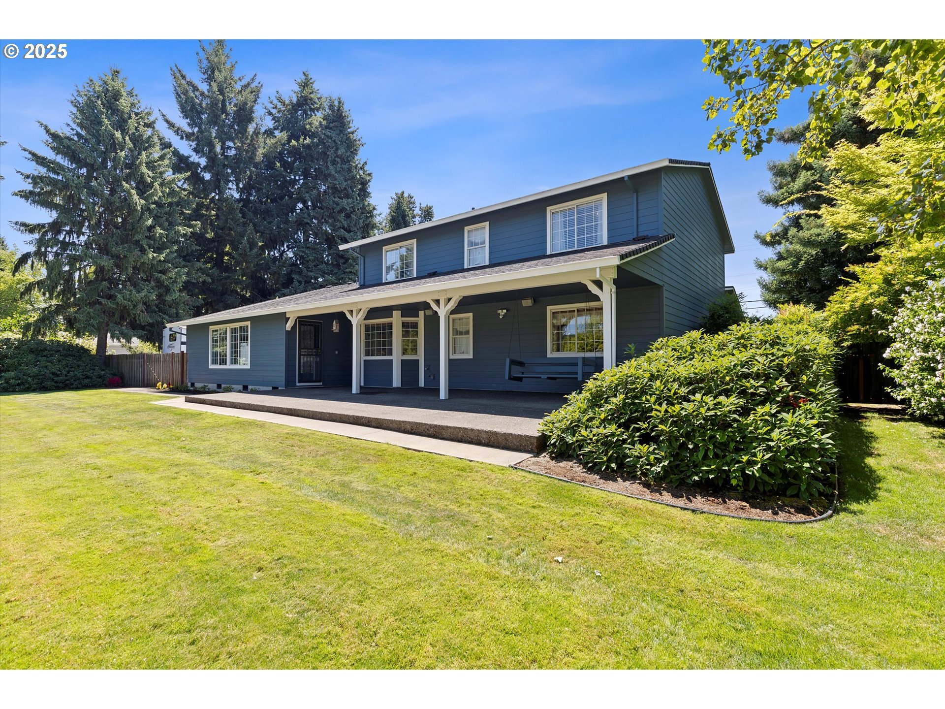 Property Photo:  339 NE South Shore Rd  OR 97211 