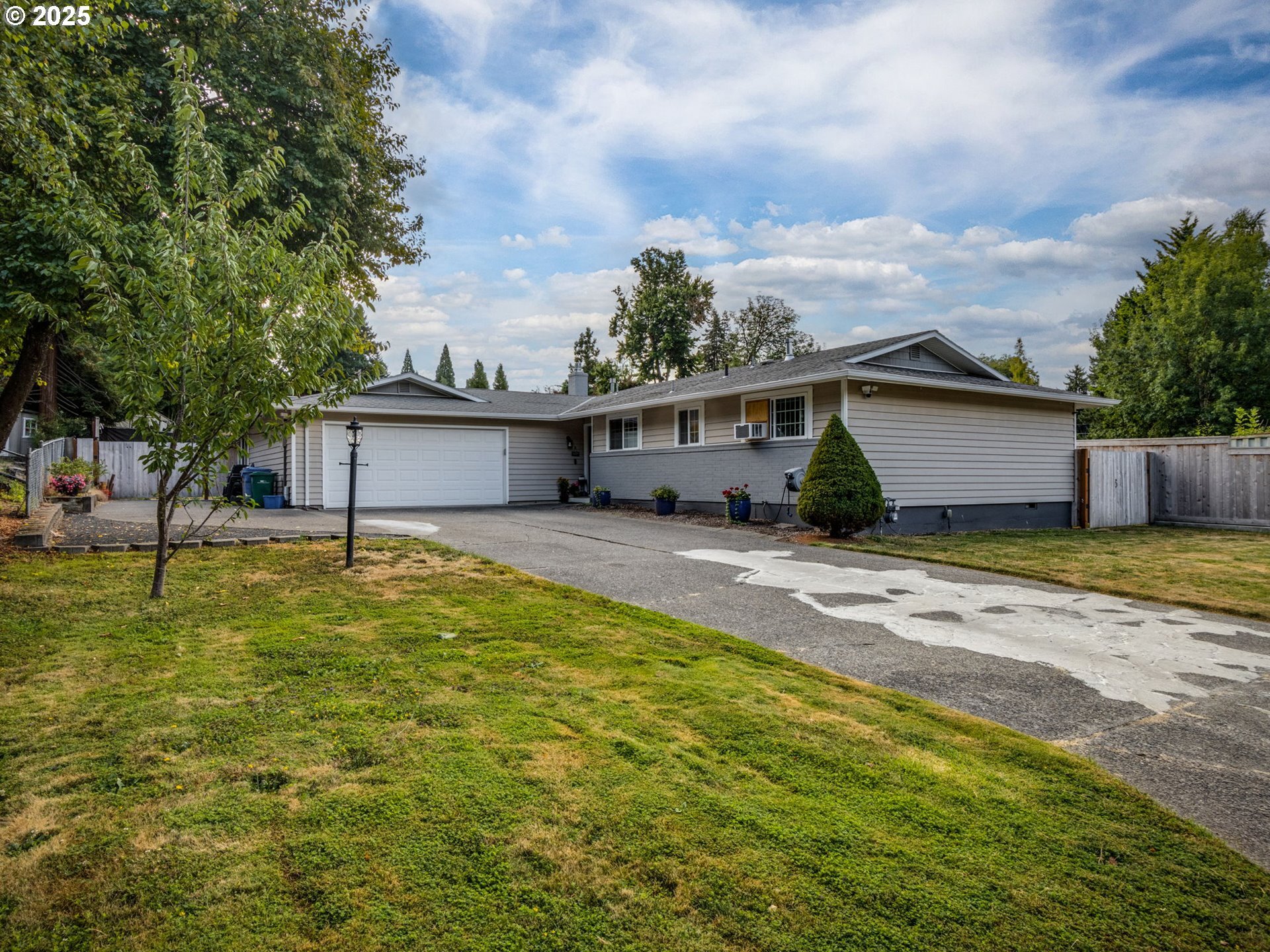 1867 SE Anspach St  Milwaukie OR 97267 photo