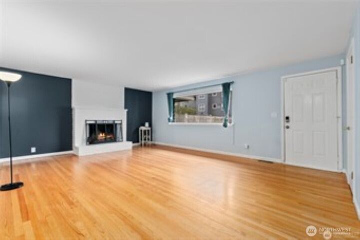 Property Photo:  9826  13th Avenue SW  WA 98106 