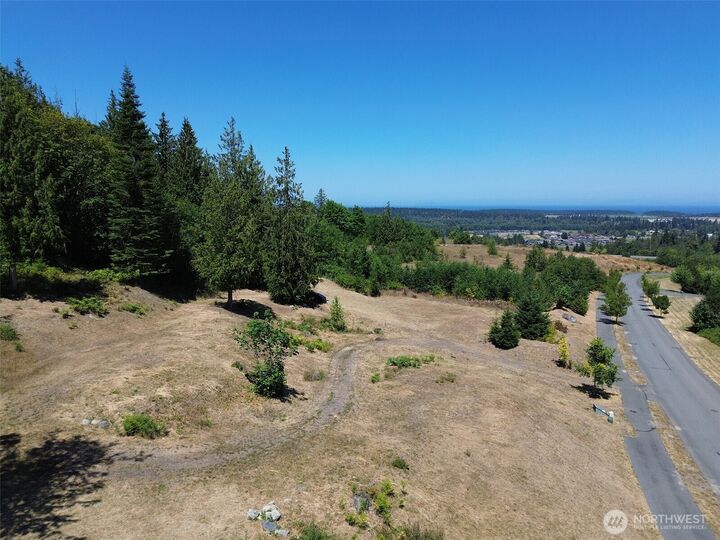 Property Photo: 310 Solana Parkway WA 98382