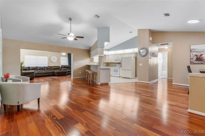 Property Photo: 8342 W Cecil Lane FL 34446