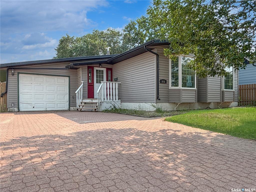 615 Lenore Drive  Saskatoon SK S7K 5G7 photo