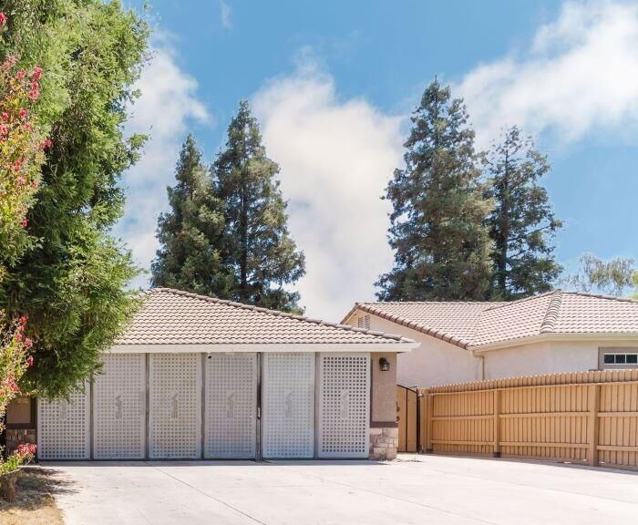 Property Photo:  4523 W Evergreen Court  CA 93277 