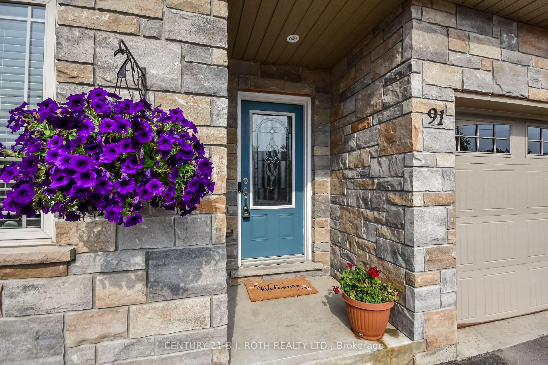Property Photo: 91 Lucy Lane ON L3V 7A8