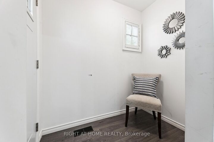 Property Photo: 1310 Clonsilla Avenue ON K9J 5Z2