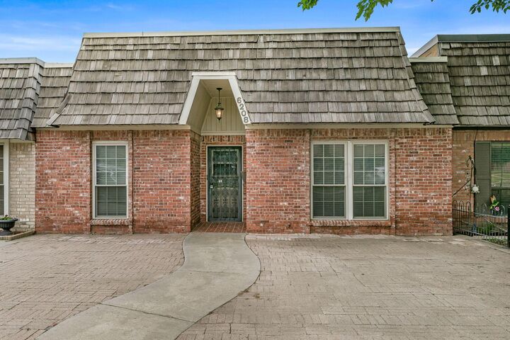 Property Photo: 6208 Belpree Road TX 79106-3001