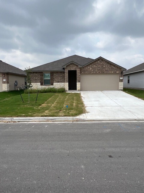Property Photo: 519 Wyatt Way TX 76537