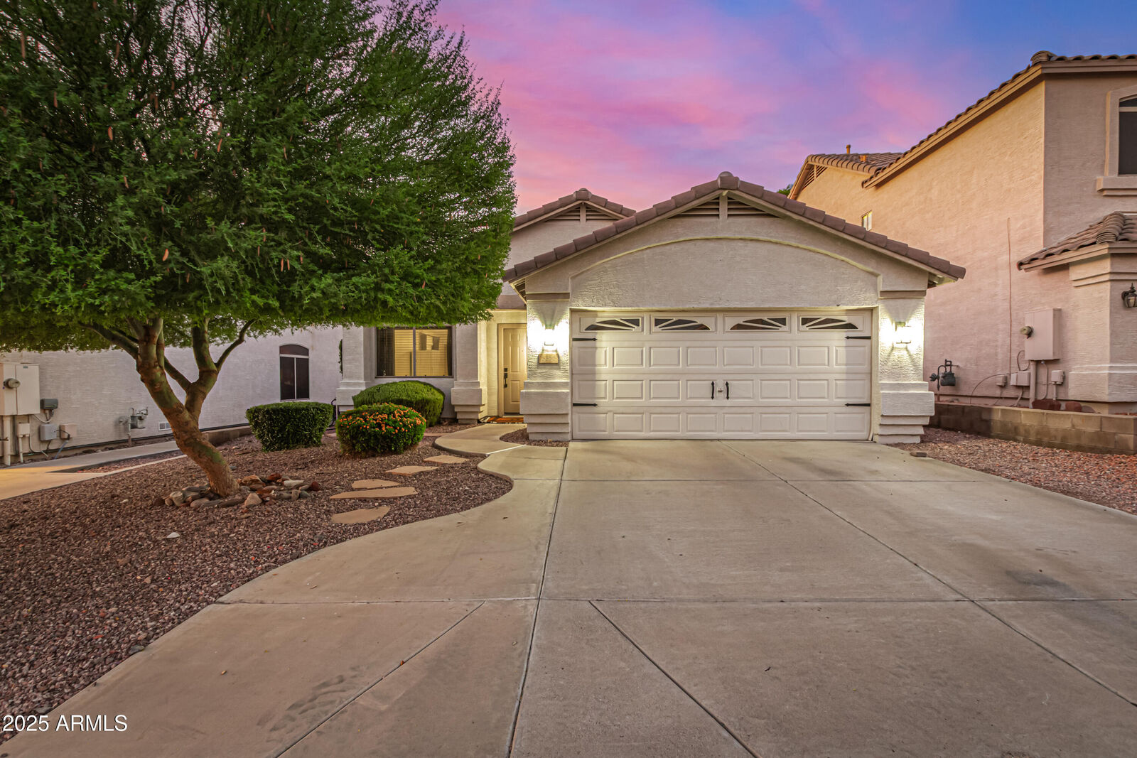 Property Photo:  6356 W Desert Hollow Drive  AZ 85083 