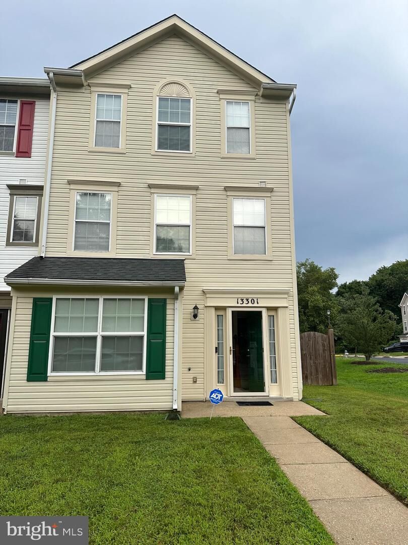 Property Photo: 13301 Harrogate Way MD 20772