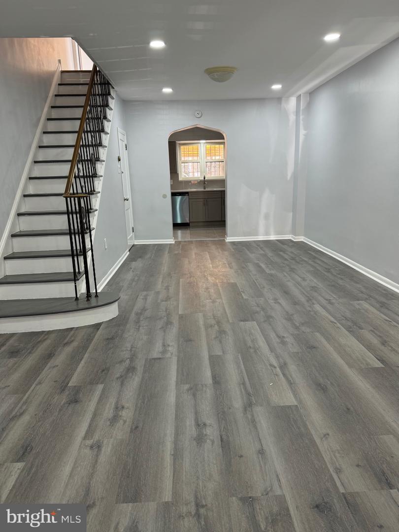816 Cross Street  Philadelphia PA 19147 photo