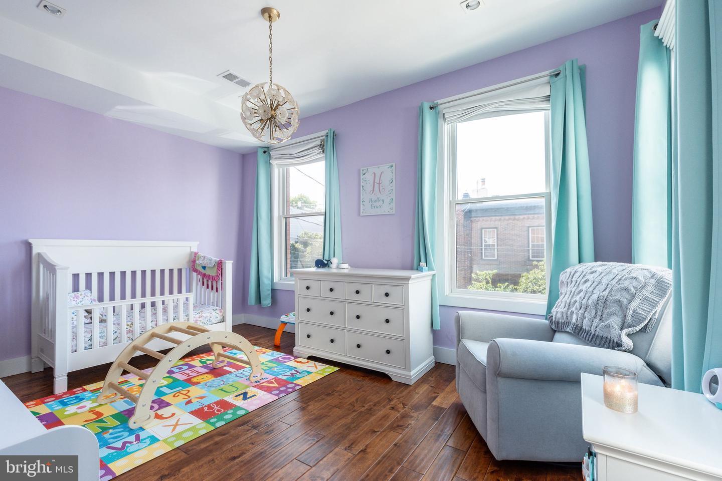 2615 Brown Street  Philadelphia PA 19130 photo