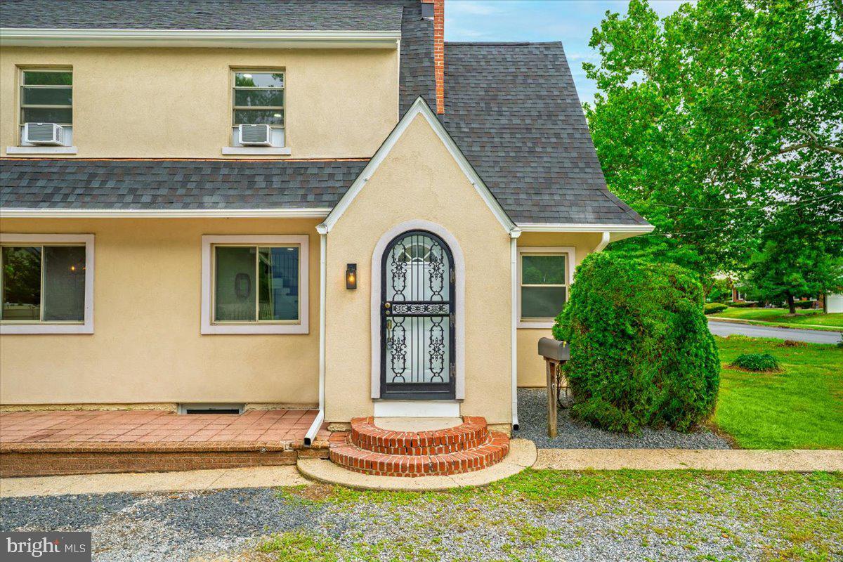 Property Photo: 1011 Parkside Ave NJ 08618